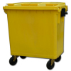 Контейнер для мусора 770л L 137см w 77,8см h 136,5см c плоской крышкой на 4-х колёсах, пластик жёлтый